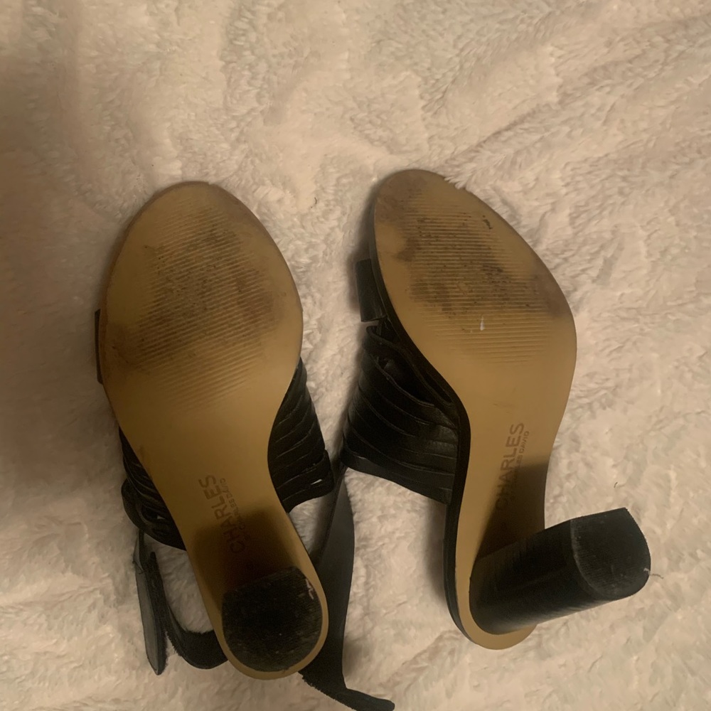 Charles David Black Chunky Heel - Picture 4 of 6